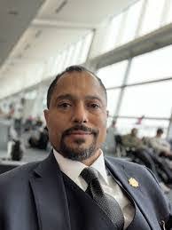 Darryl Swanson's Instagram, Twitter & Facebook