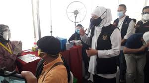 Sunan ampel di surabaya, sunan giri, dan sunan gresik di gresik, sunan drajat di paciran (lamongan), dan sunan bonang di tuban. Karunia Alam Segar