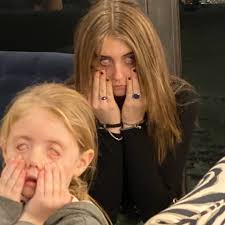 Stream Lilli Evans music