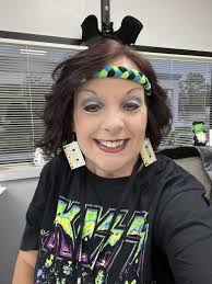 Stacey Cullum's Instagram, Twitter & Facebook