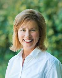 Andrea Steffy's Instagram, Twitter & Facebook