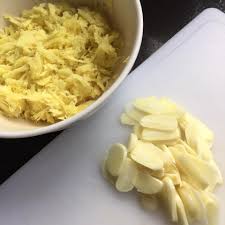Cara membuat serunding kelapa| grated coconut serunding daging,serunding halia,serunding resepi serunding ikan bahan bahan step 1: Resipi Serunding Halia Bersama Bawang Putih Bagus Untuk Ibu Berpantang Membuang Angin Dalam Badan