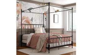 Jurmerry metal canopy bed frame with ornate european style headboard & footboard sturdy steel easy diy assembly all parts included,queen black. Amazon Com Pemberly Row Parisian Style Design Metal Canopy Bed In Queen Size Frame In Black Furniture Decor