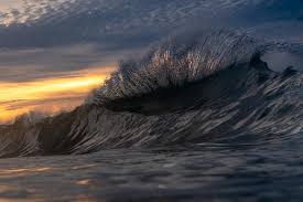 A few minutes of good light this afternoon to accompany the swell.