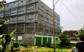 Sarang burung walet dari kalimantan tengah sarang burung walet merupakan salah satu komoditas unggulan ekspor indonesia. Ruko Di Muaraenim Ini Berubah Jadi Sarang Walet Tribunnews Com Mobile