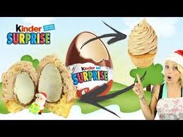 Recette Inedite Kinder Surprise Un Cadeau Dans Mon Cupcake Youtube Atelier De Roxane Kinder Surprise Roxane Et Louane