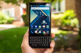 Blackberry has a corning gorilla glass display hence the user; A Blackberry Key3 Could Happen At Some Point But Don T Expect 5g Connectivity Phonearena
