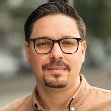 Frank Valcarcel's Instagram, Twitter & Facebook