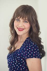 Lisa Damico's Instagram, Twitter & Facebook