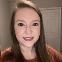 Sarah Scoggins's Instagram, Twitter & Facebook