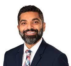 Andre Khan's Instagram, Twitter & Facebook