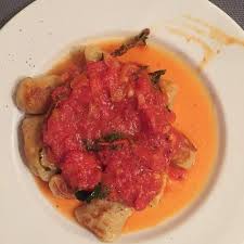 Gnocchis Italiennes Sauce Tomate Et Basilic Recette Tomate Basilic Cuisson Des Aliments Sauce Tomate