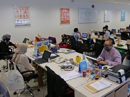 Kalau masih gembur harus dipadatkan dalam keadaan lembab (tidak basah). Gaji Pekerja Indonesia Naik Atau Tidak Di 2021 Ini Hasil Surveinya Bisnis Liputan6 Com