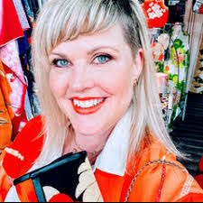 Abigail Keefe's Instagram, Twitter & Facebook