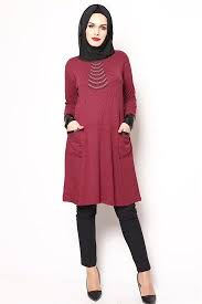 Onu Pullu Cepli Tesettur Tunik Bordo Hzl 9306 Moda Moda Stilleri Giyim