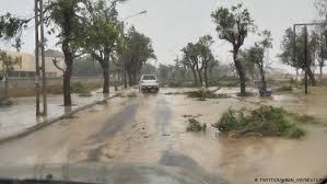 Tropical cyclone eloise is moving wsw over the mozambique channel, towards the central coast of mozambique. Tropical Cyclone Eloise Several Dead As Storm Sweeps Africa S East Coast News Dw 23 01 2021
