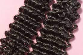 Look into the 5 trendiest forms of hair weaves: The Benefits Of Wearing Hair Weaves