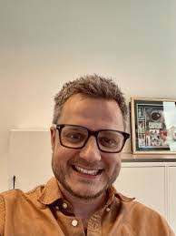 Hannah Blom's Instagram, Twitter & Facebook