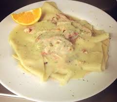 People Drive From All Over For The Slippery Dumplings At This Charming Delaware Restaurant Delaware Restaurants Dumplings Fresh Chicken