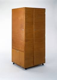 Whether it's windows, mac, ios or android, you will be able to download the images using download button. Josef Pohl Kleiderschrank Auf Rollen Fur Junggesellen 1930 Mobel Bauhaus Archiv Museum Fur Gestaltung Berlin