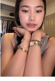 Brandy Collier Begs for Money