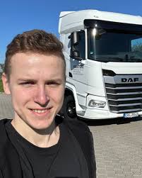 Who wants to feature in a special DAF campaign?📢 We're looking for New  Generation DAF truck drivers* who LOVE their truck to feature in our  content. The selected driver will win a