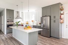 High quality kitchen remodeling services throughout the denver metro area since 2001. Kitchen Remodel Transitional Kitchen Denver By Christie S Design Build Remodeling