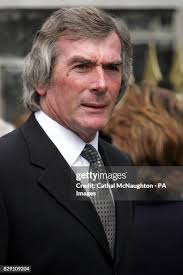 1,520 George Jennings Photos & High Res Pictures