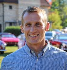 Brandon Azevedo's Instagram, Twitter & Facebook