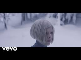 Aber als ich es abgeholt. Runaway By Aurora Songfacts