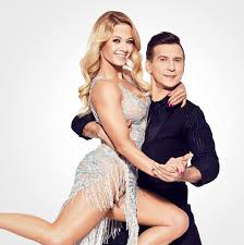 Głośno zrobiło się o niej dzięki udziałowi w programie „dancing with the stars. Dancing With The Stars Kasia Dziurska Tomasz Baranski Photos Facebook