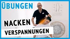 Wenn du die richtige ausrichtung beachtest und innerhalb deiner grenzen achtsam übst, wirst du auch weiterhin spaß in den yoga übungen haben. Bandscheibenvorfall Hws Halswirbelsaule Ubungen Fur Zu Hause In 2021 Bandscheibenvorfall Bandscheibenvorfall Hws Bandscheibenvorfall Ubungen