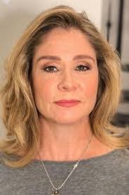 Nicole Maillet's Instagram, Twitter & Facebook