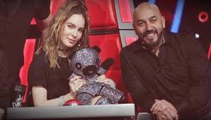 Lupillo rivera was born on january 30, 1972 in la barca, jalisco, mexico as guadalupe rivera. Chamonic Lupillo Rivera Reconocio Que Su Relacion Es Solamente Laboral Ya Que Ambos Son Coaches En El Programa La Voz No La Voz Kids Y Tambien Se Encuentran