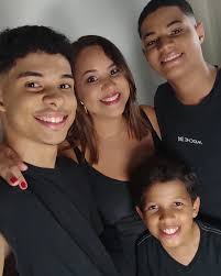 SHEILA MICHELE (@eusheilamichele) • Instagram photos and videos