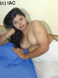 Chubby Mallu Housewife Strip Naked Exposing Boobs - FSIComics