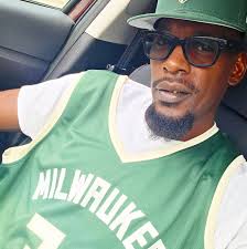 🚨BREAKING: It's official the Suns have been TRADED Kevin Durant to the  Rockets for Jalen Green, Dillon Brooks, the No. 10 pick in the 2025 draft  and five second-round picks 🚨 (via ShamsCharania)