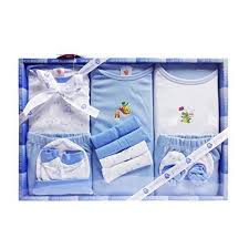 Help your baby look cuter than ever with the wonderful range of newborn baby gift set on alibaba.com. Newborn Baby Gift Set Mini Berry 13 Pieces India 2021