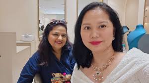 Nhìn giống chị em sinh đôi không cả nhà ơi 😜 Chuyện: Anh tài xế đã làm  việc với chồng em 15 năm. Nên hiểu nhau từng chân tơ kẽ tóc. Từ