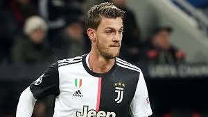 Koronavirüs gündemde araştırılan konuların arasında yer alıyor. Juventus Daniele Rugani Tests Positive For Coronavirus Naijaxtreme