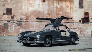 Pin By Jamesartj On Cars In 2020 Mercedes 300sl Bmw Classic Cars Classic Cars