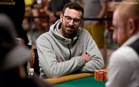 This is a look back at how the pandemic evolved and progressed through the year, which closed with the arrival of vaccines, but also continued. Vicent Bosca Ramon Holt Die High Rollers Super Million Auf Ggpoker Hochgepokert