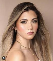 Pilar Vasquez's Instagram, Twitter & Facebook