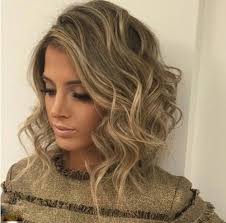 20 Popular Messy Bob Haircuts We Love Popular Haircuts Hair Styles Messy Bob Haircut Short Hair Styles