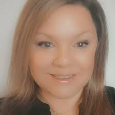 Tara Hatfield's Instagram, Twitter & Facebook