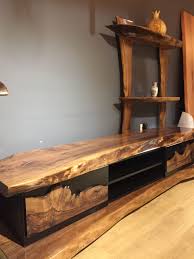 Ahsap Tv Unitesi Ev Mobilya Ahsap In 2020 Moderne Holzmobel Diy Deko Holz Harz Mobel