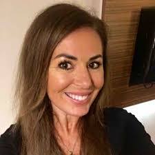 Amanda Nester's Instagram, Twitter & Facebook