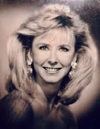 Linda Tullos's Instagram, Twitter & Facebook