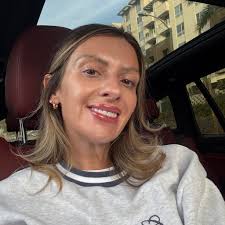 Just call me cold plunge girl now. 😂 #momsofig #momsofinsta  #momsofinstagram #momsover30 #momsoftiktok #coldplunge