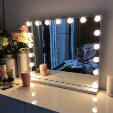 Our hollywood mirrors offera great lighting option while getting ready and give ultra clear clarity for many years. Exquisitely Designed Hollywood Mirror For Styling Alibaba Com